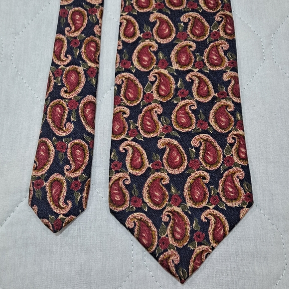 Woodward Paisley Designer/Luxury 💯 Silk Necktie 3.75x58" Dark Blue/Red/Gold USA - Picture 7 of 9